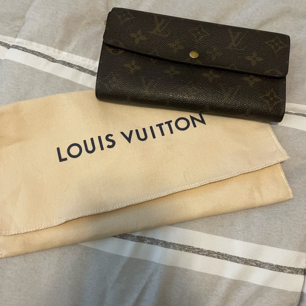 Louis Vuitton authentic wallet